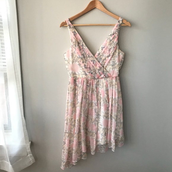 Elizabeth and James Floral Manette Dress - Picture 2 of 8